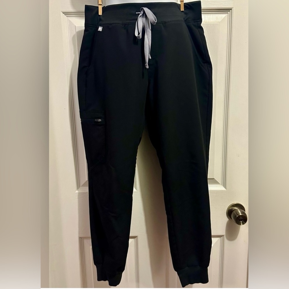 FIGS Zamora Jogger Scrub Pants
